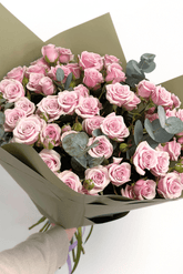 Lilac multi-flowered roses